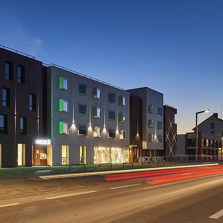 Nex Hotel Тарб Экстерьер фото
